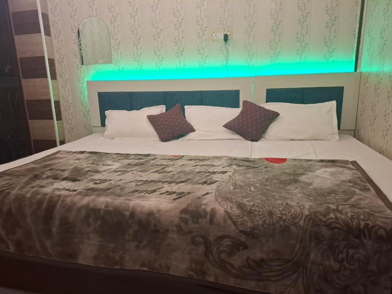 Hotel Sgh Subhadra Guest House Ayodhya Exterior foto